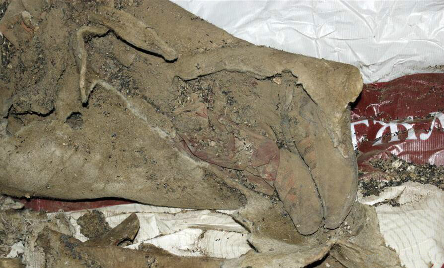 蒙古国西部发掘出千年干尸